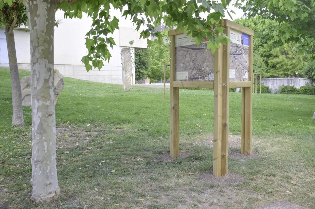 Soporte Madera Exterior Rutas Temáticas