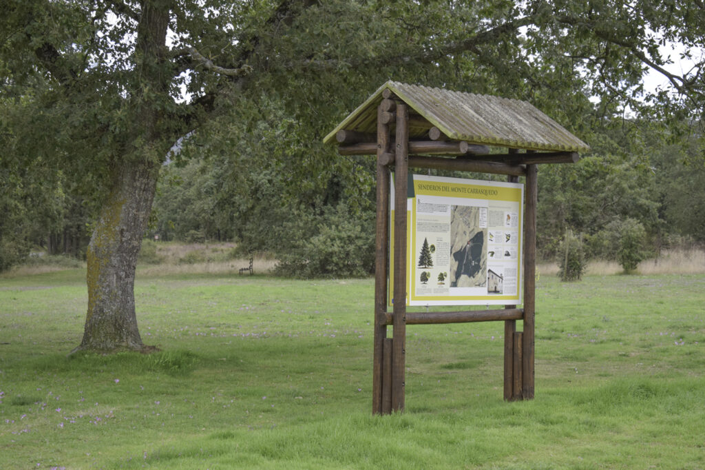 Panel Informativo Madera HPL Personalizado