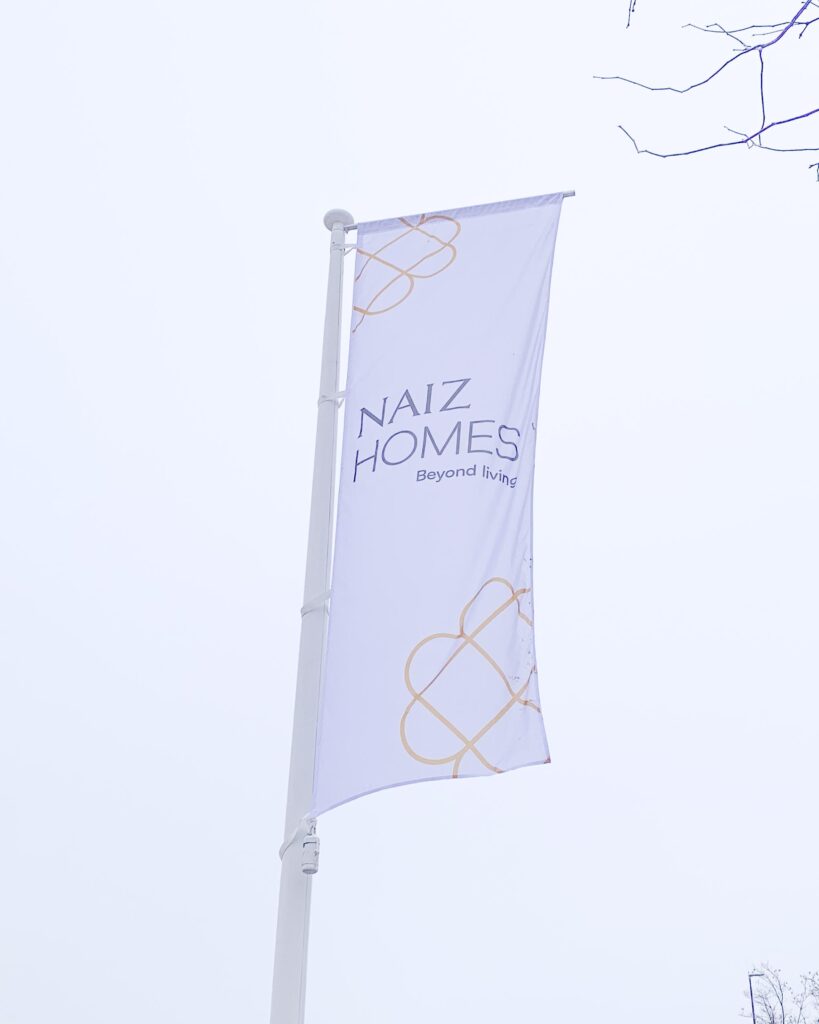 Banderola Mástil Promoción Inmobiliaria