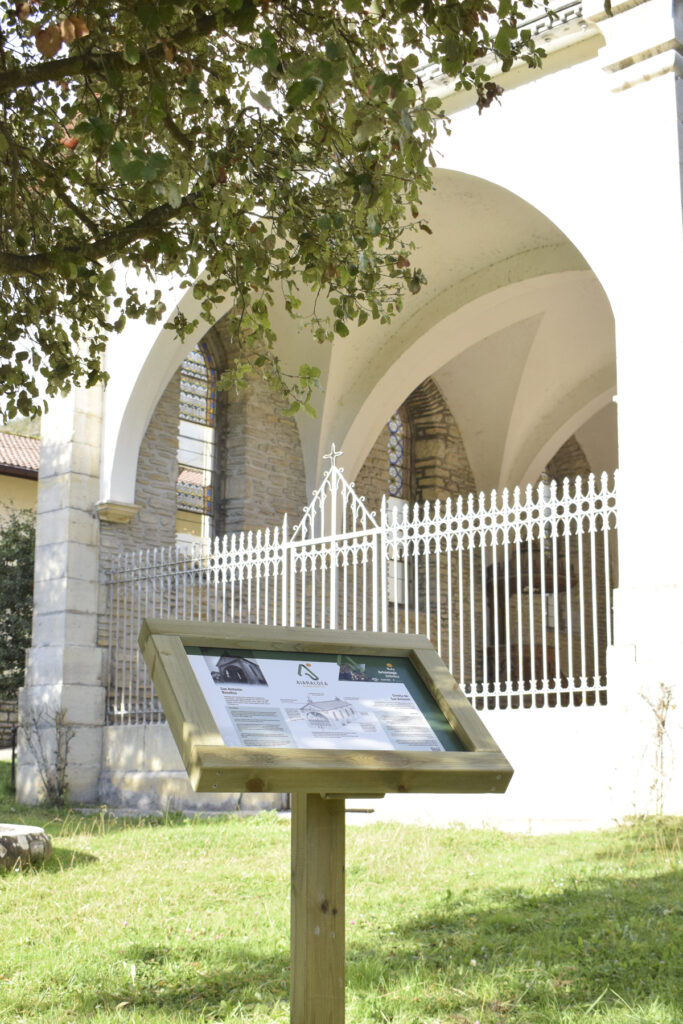 Atril San Antonio Bazeliza Rutas y Senderos Aiaraldea