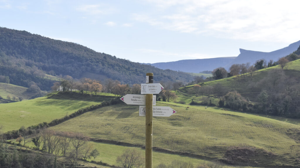 Poste Direccional Naturaleza Aiaraldea Sierra Salvada