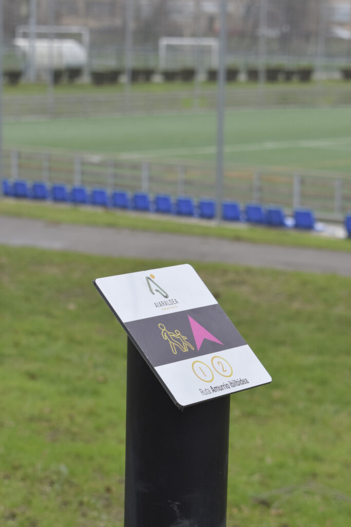 Baliza Mobiliario Urbano Hito